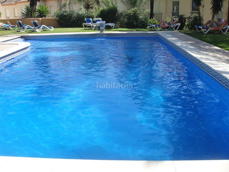 Foto 0401c8af-5902-4e07-8aa3-3fd523be45b8. Casa adosada en belgravia club 161 impresionante casa adosada frontal al mar, . en Estepona