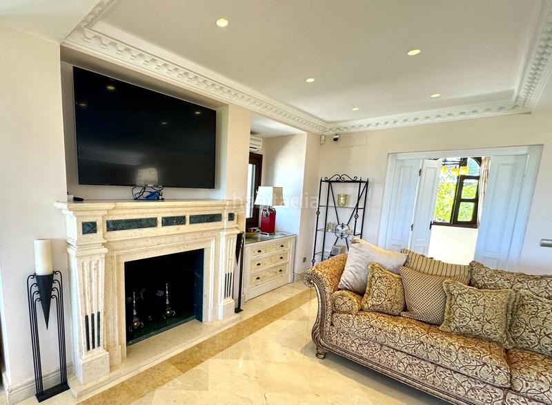 Foto 0758dfd7-e7b3-4aac-9828-017ae74d2f04. Casa amb calefacció aparcament piscina a Los Llanos Estepona