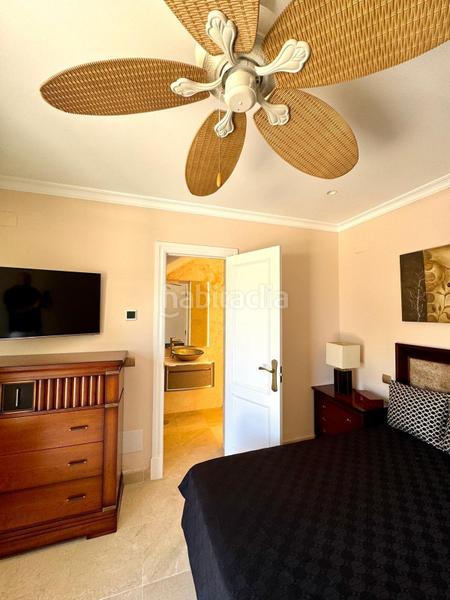 Foto 2888797f-4396-4375-889e-441ca218a814. Casa amb calefacció aparcament piscina a Los Llanos Estepona