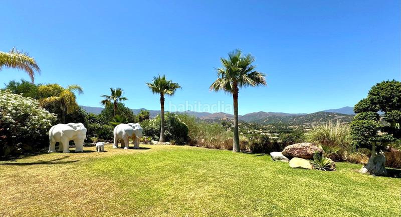 Foto 2ec7b0b6-659a-49f5-8b5d-886c94b398f1. Casa amb calefacció aparcament piscina a Los Llanos Estepona