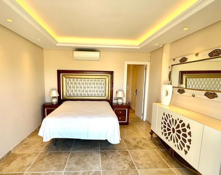 Foto ba926d85-54c6-45c0-831b-a4f79b312a9f. Casa amb calefacció aparcament piscina a Los Llanos Estepona