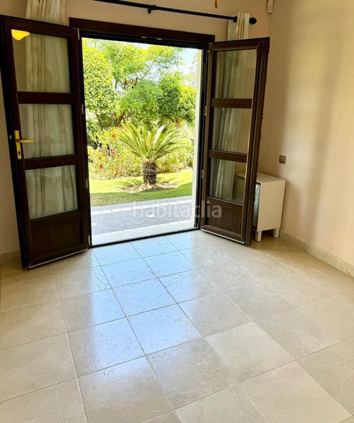 Foto f68c77f0-06cc-4a36-a4ef-9e9d6ed2f556. Casa amb calefacció aparcament piscina a Los Llanos Estepona