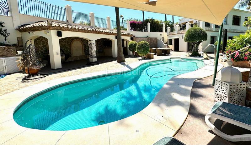 Foto f9246ff7-d44c-41f6-9586-2ae95a4279e2. Casa amb calefacció aparcament piscina a Los Llanos Estepona