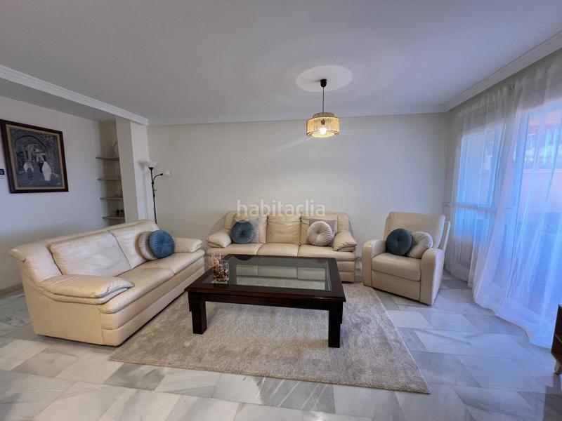 Foto 10f136e5-a121-42dc-8ad5-258e21d2d13b. Alquiler apartamento impresionante apartamento en primera línea de playa, oeste! en Estepona