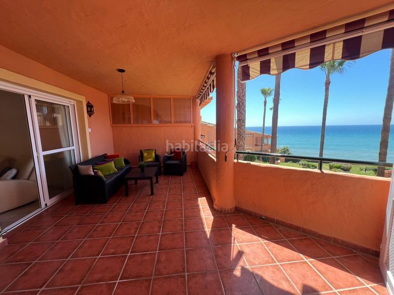Foto 38056c91-0b92-46c1-a5af-df8e7713b1c1. Alquiler apartamento impresionante apartamento en primera línea de playa, oeste! en Estepona