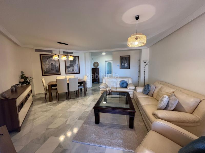 Foto 3f07cfc5-5c9e-466a-98bd-63335958db16. Alquiler apartamento impresionante apartamento en primera línea de playa, oeste! en Estepona
