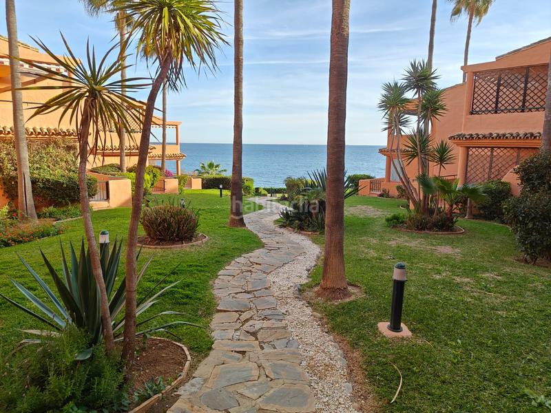 Foto 45a26717-933b-4023-bc3e-c59d75c80b70. Alquiler apartamento impresionante apartamento en primera línea de playa, oeste! en Estepona