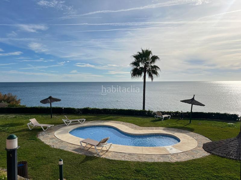 Foto 493d8117-6079-41b8-beee-ebb6f461f1fb. Alquiler apartamento impresionante apartamento en primera línea de playa, oeste! en Estepona