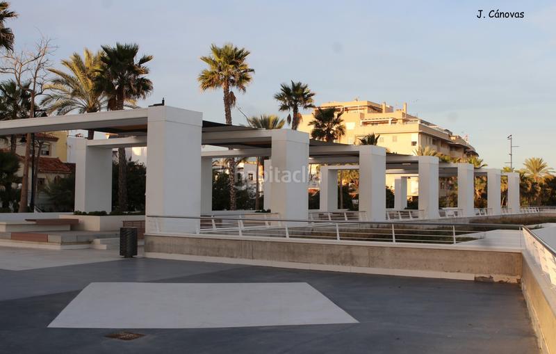 Foto 879122f8-e1ca-40bb-8638-41211eb1f0f7. Alquiler apartamento impresionante apartamento en primera línea de playa, oeste! en Estepona