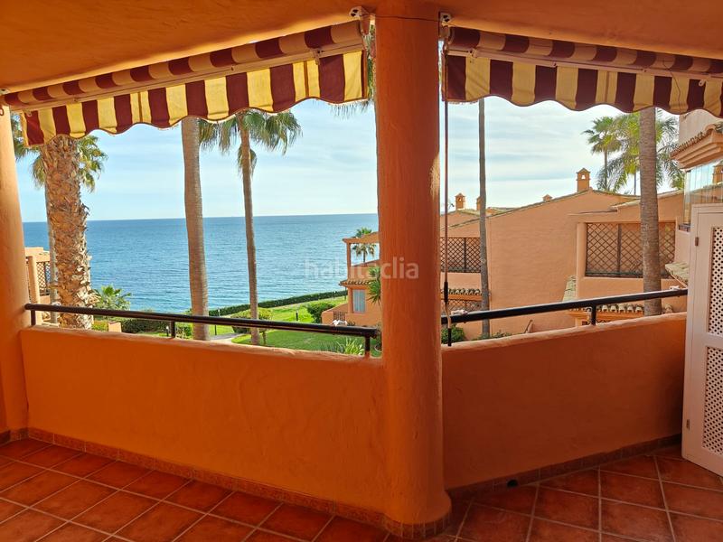 Foto dcab6384-3236-4f43-bb49-de95dcfa32f7. Alquiler apartamento impresionante apartamento en primera línea de playa, oeste! en Estepona