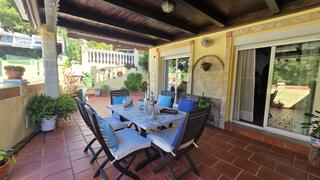 Maison jumelée à Seghers. Casa pareada en venta con vistas al mar, zona seghers, estepona