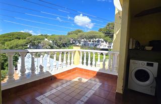 Casa pareada en Seghers. Casa pareada en venta con vistas al mar, zona seghers, estepona