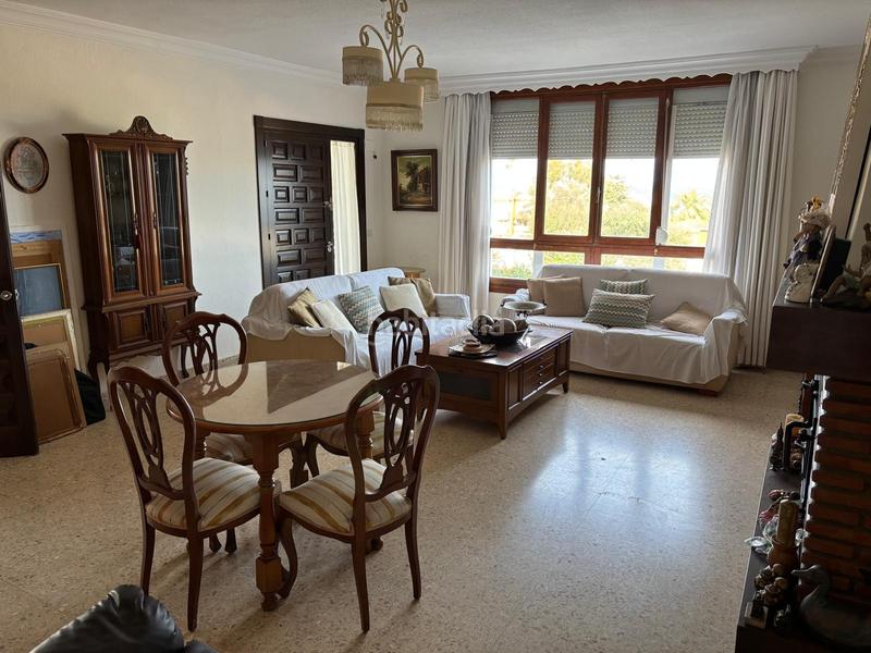 Foto 253a1148-ad9e-43ff-911d-763ec11d0dd7. Lloguer casa amb aparcament piscina a Buenas Noches Estepona