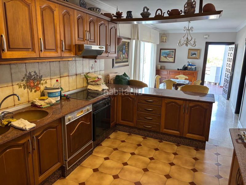 Foto c6f835fa-2b43-4cd2-8045-2f08c8629810. Lloguer casa amb aparcament piscina a Buenas Noches Estepona