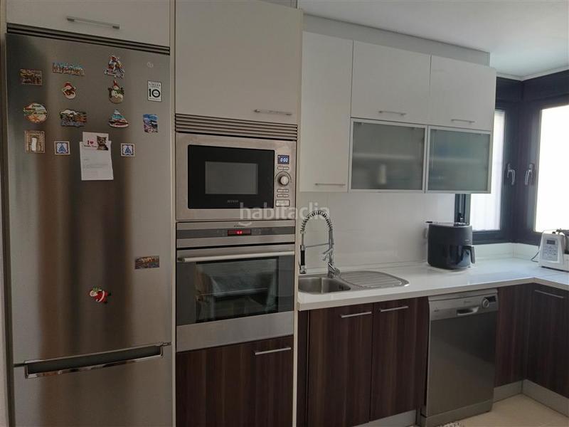 Foto 684ce2e8-09ce-45a6-a01f-d4111fd3ce7a. Apartamento en arroyo las cañas 2 impresionante apartamento en zona el selwo, ! en Estepona