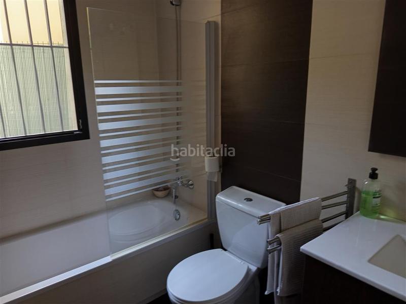 Foto 6f035c34-424e-47db-aa49-526ce3f47fbc. Apartamento en arroyo las cañas 2 impresionante apartamento en zona el selwo, ! en Estepona