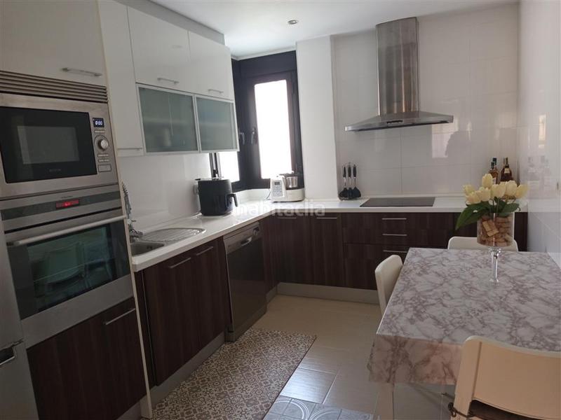 Foto df95b053-b5ba-4f36-8f7c-31348140c591. Apartamento en arroyo las cañas 2 impresionante apartamento en zona el selwo, ! en Estepona