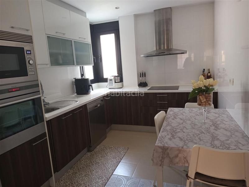 Foto ed68c107-500b-4d63-8a8a-ceee43ee0e45. Apartamento en arroyo las cañas 2 impresionante apartamento en zona el selwo, ! en Estepona