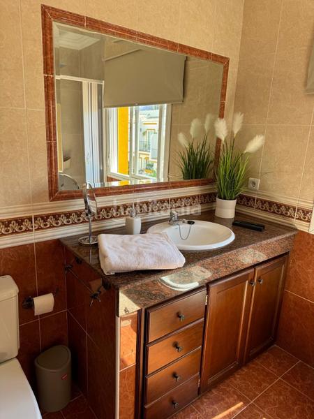 Foto 5d4bb1ad-6aba-41f7-adf4-7ca263271825. Lloguer casa adossada a Centro Estepona