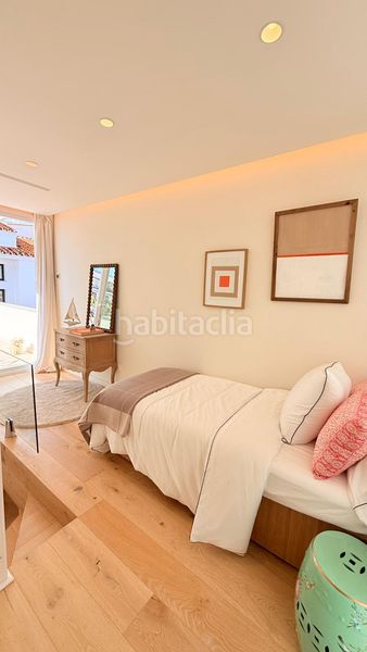 Foto aaef0501-f31a-4094-a1bc-9b45da7ba8f2. Casa adossada amb calefacció a Centro Estepona