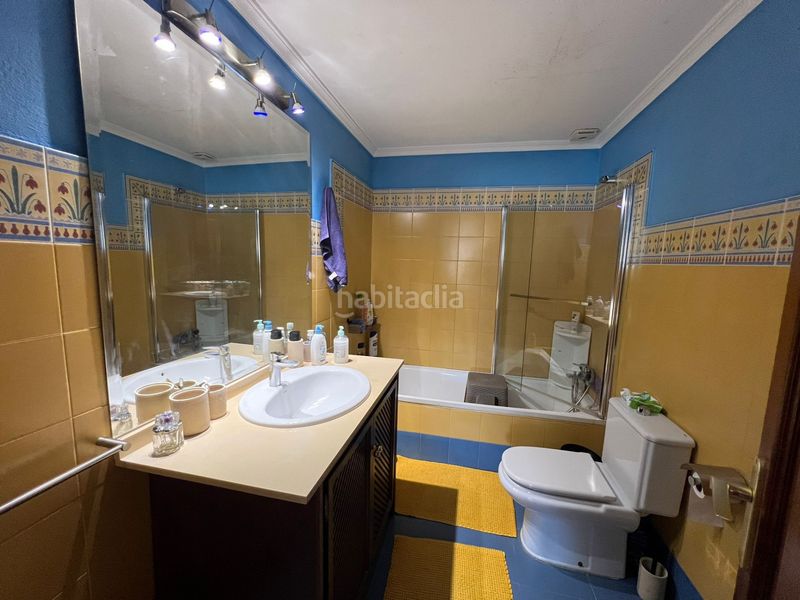 Foto 4f5bdf73-0fdb-4c26-92b0-76da3a0a4467. Apartament amb aparcament a San Luis de Sabinillas Manilva