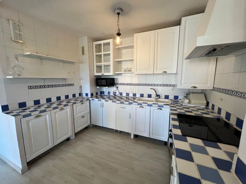 Foto 0650e635-448b-47a0-83c1-72c99b76e8c1. Apartament amb aparcament piscina a Seghers Estepona