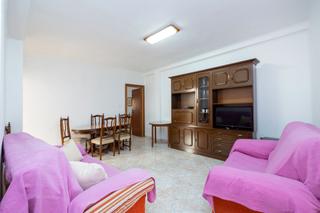 Location Appartement à Calle tórtola 28. Atencion estudiantes. alquiler de piso de 4 dormitorios en el ba