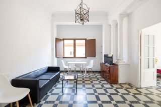 Location Appartement  Calle azacayas. Estudiantes. alquiler de piso de 4 dormitorios y 2 baños junto a