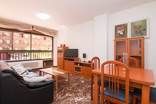 Alquiler Piso en Calle trajano 3. Trajano. junto plaza menorca. apartamento de un dormitorio con c