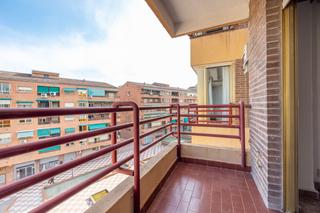 Location Appartement à Avenida de andalucía 67. Precioso piso en alquiler en urbanizacion parque luz al lado de