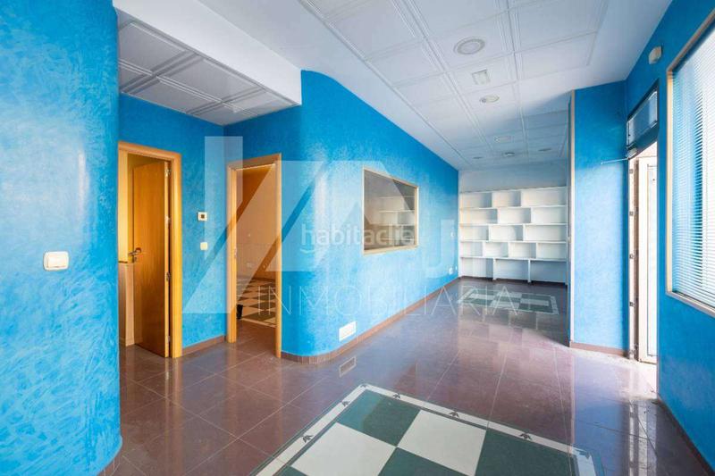 Foto 73775c9b-1c62-498a-9e8d-4ff7e054d3ff. Affitto locale commerciale in calle gardenia 23 in Granada