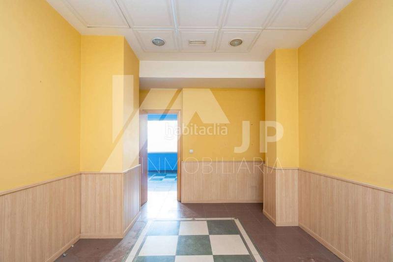 Foto 5a03f942-5298-4e7c-8d86-ce3c495fcfa9. Rent business premise in calle gardenia 23 in Fígares Granada