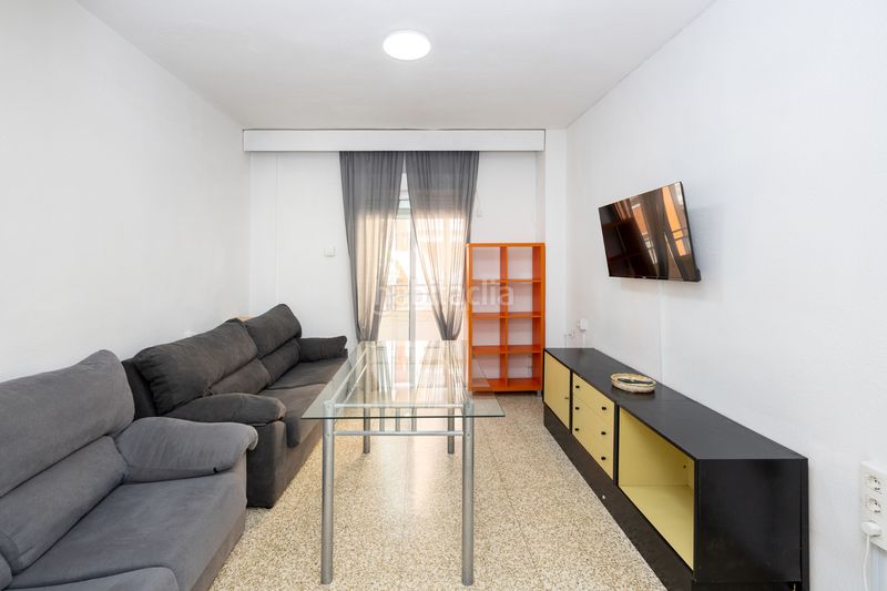 Foto 411f8e6b-850d-4be1-890a-18ae344e1955. Rent flat in calle pedro antonio de alarcón 43 in Granada