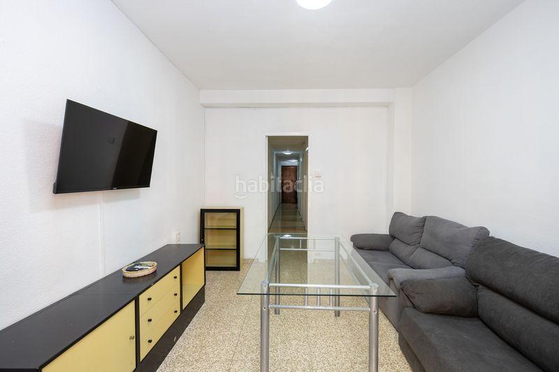 Foto df6cfa83-2959-4c77-973f-687b4f56aaa9. Rent flat in calle pedro antonio de alarcón 43 in Granada