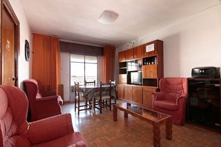 Location Appartement  Calle pedro antonio de alarcón. Precioso piso amueblado con calefacción central en calle emperat