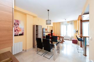 Location Appartement  Calle ramón y cajal. Precioso apartamento amueblado, en la zona de sanders, calle ram