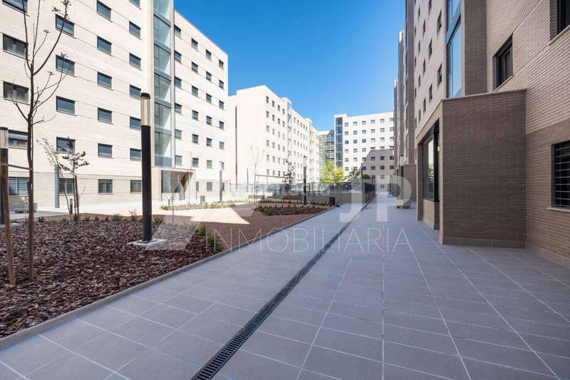 Foto be64a6c9-5b51-4e57-85cb-0834e75a59b6. Rent flat with heating parking pool in Cerrillo de Maracena - Periodistas Granada