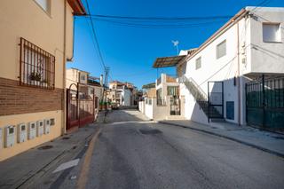 Residential Plot in Calle ordesa 52. Solar urbano lancha del genil, cenes de la vega. con una superfi
