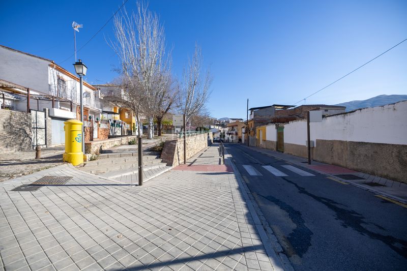 Foto d68c7810-0a9b-4e79-a01b-042590e4240d. Wohngrundstück in calle ordesa 52 in Lancha del Genil Granada