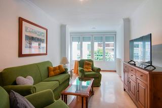 Location Appartement à Calle méndez núñez 7. Junto facultad de ciencias, hipercor, con todas las lineas de au