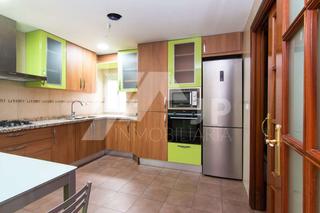 Rent Flat  Calle buensuceso. Próximo curso universitario. alquiler de piso de 3 dormitorios y