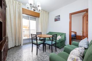 Location Appartement à Calle ruiseñor 6. Piso en alquiler 3 dormitorios. barrio pajaritos