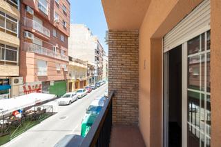 Rent Flat in Calle santa clotilde 33
