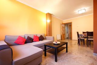 Location Appartement à Calle cádiar 8a. Piso amueblado en urbanizacion sanders
urbanizacion familiar, t