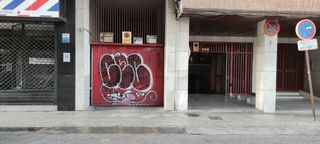 Lloguer Aparcament cotxe a Calle trajano 1. Plaza de garaje coche pequeño
