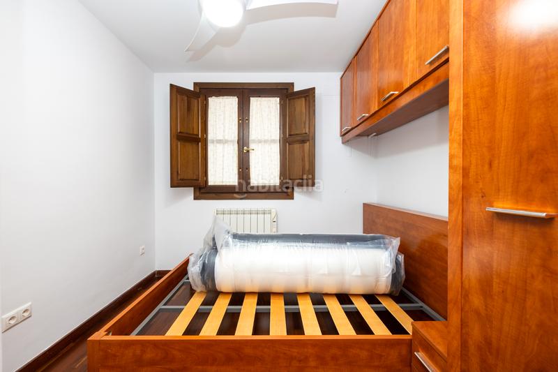 Foto 5a2feff2-d879-4745-b7c0-815d43ac7e04. Alquiler apartamento precioso apartamento en alquiler junto a plaza de derecho. en Granada