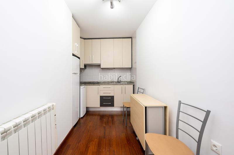 Foto f9e717a2-9b20-47b0-914c-f4b32f337732. Alquiler apartamento precioso apartamento en alquiler junto a plaza de derecho. en Granada