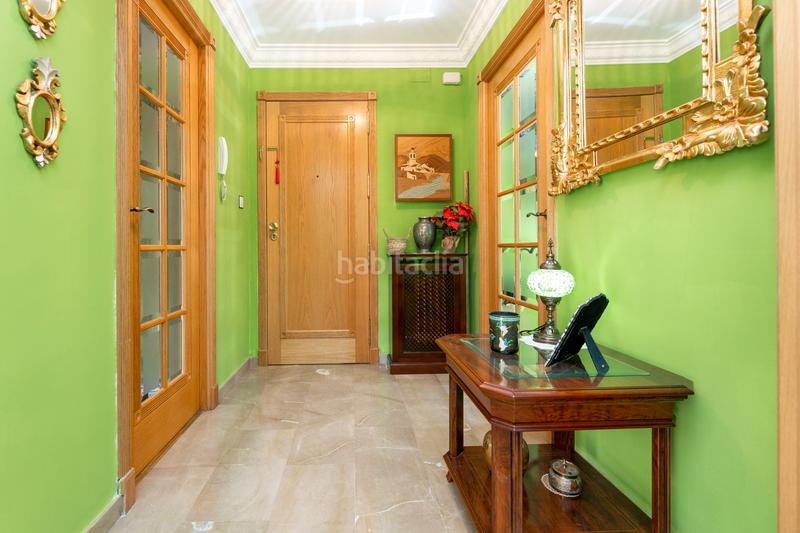 Foto 3f36da7e-069c-4c8f-aa56-1b578c525a68. Pis a avenida de la constitución 2a a Pajaritos Granada