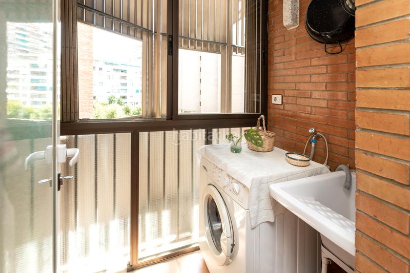 Foto 7dd95228-c3ac-4b64-9156-64c048492034. Pis a avenida de la constitución 2a a Pajaritos Granada