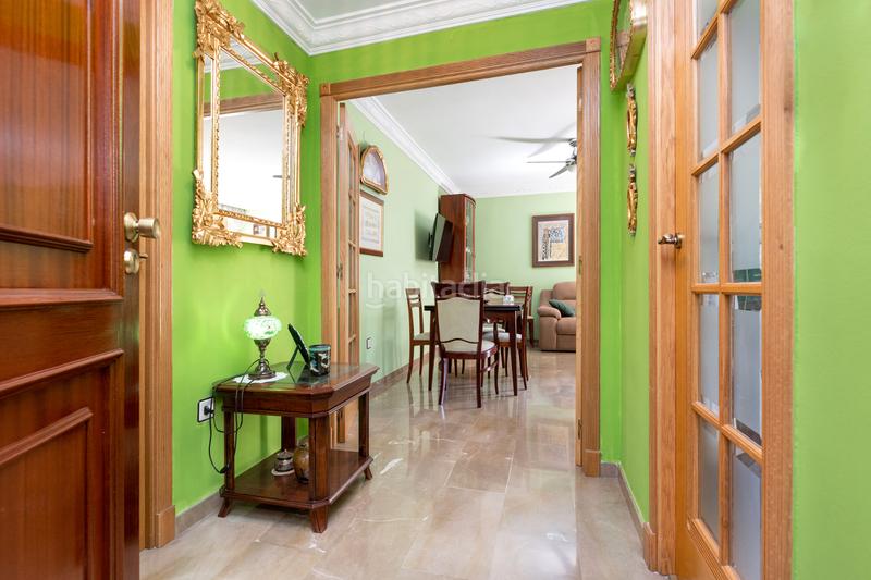 Foto 7e4e5bb3-502f-4fa5-8ad5-0d1d2d624e67. Pis a avenida de la constitución 2a a Pajaritos Granada